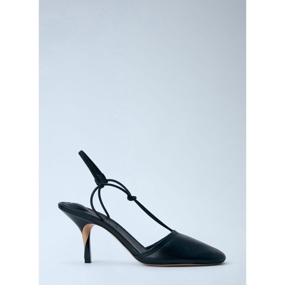 Jacquemus Women Les Sandales Pina Pumps